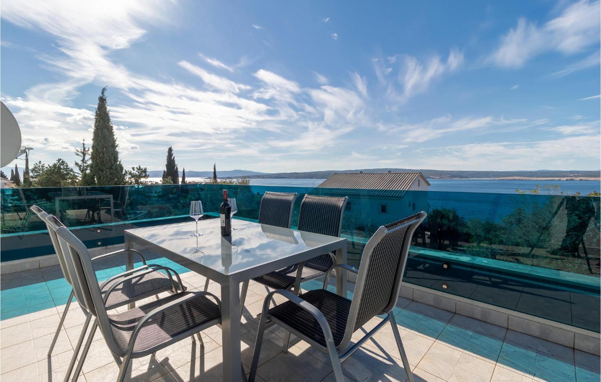 Stunning Apartment In Dramalj With House Sea View Zewnętrze zdjęcie