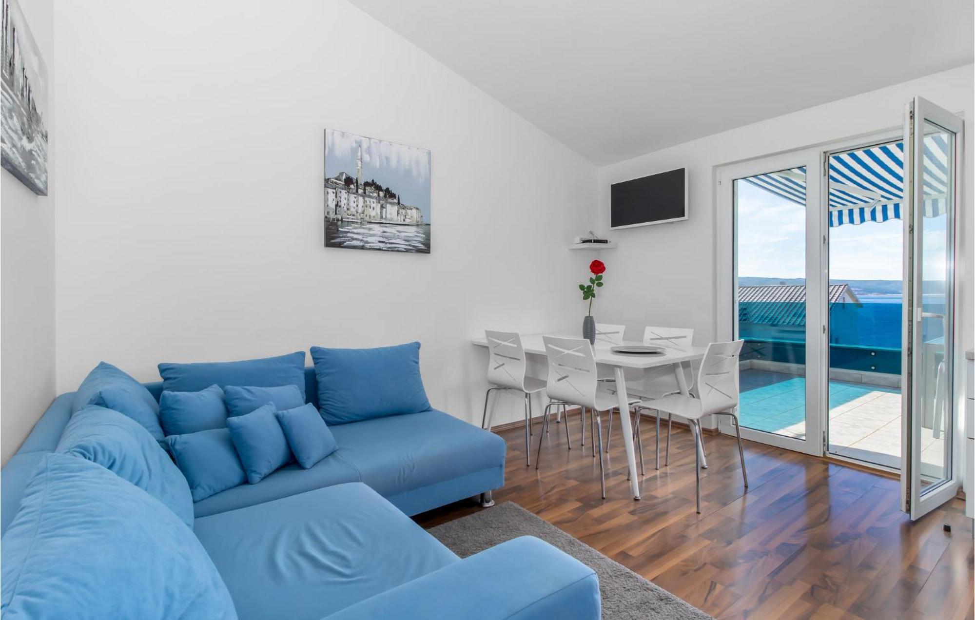 Stunning Apartment In Dramalj With House Sea View Zewnętrze zdjęcie