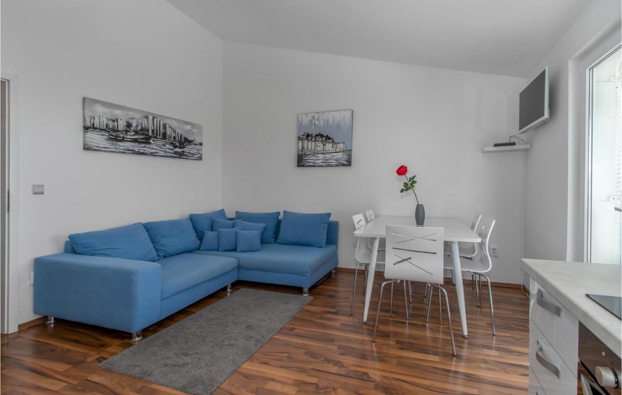 Stunning Apartment In Dramalj With House Sea View Zewnętrze zdjęcie