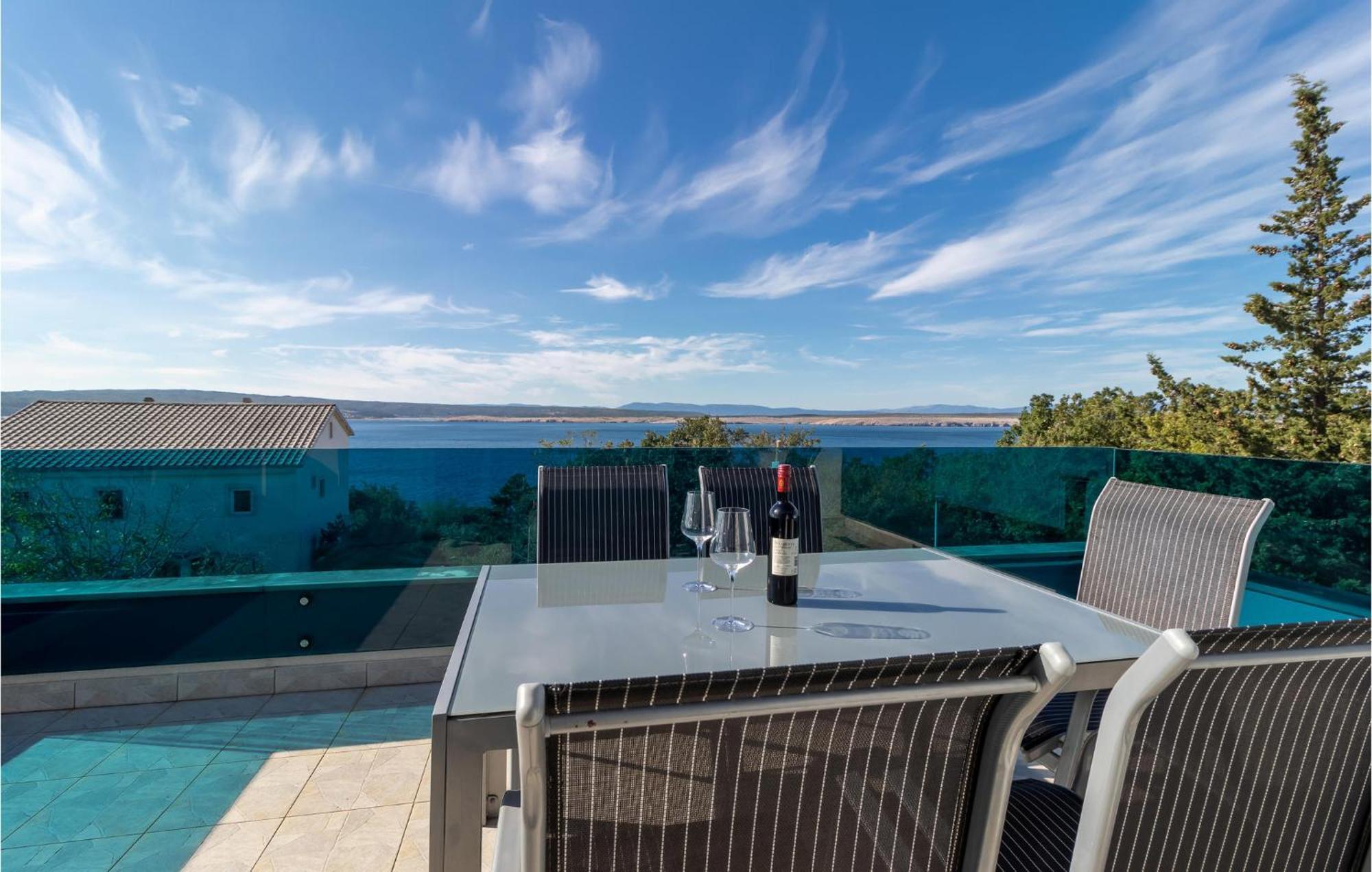 Stunning Apartment In Dramalj With House Sea View Zewnętrze zdjęcie
